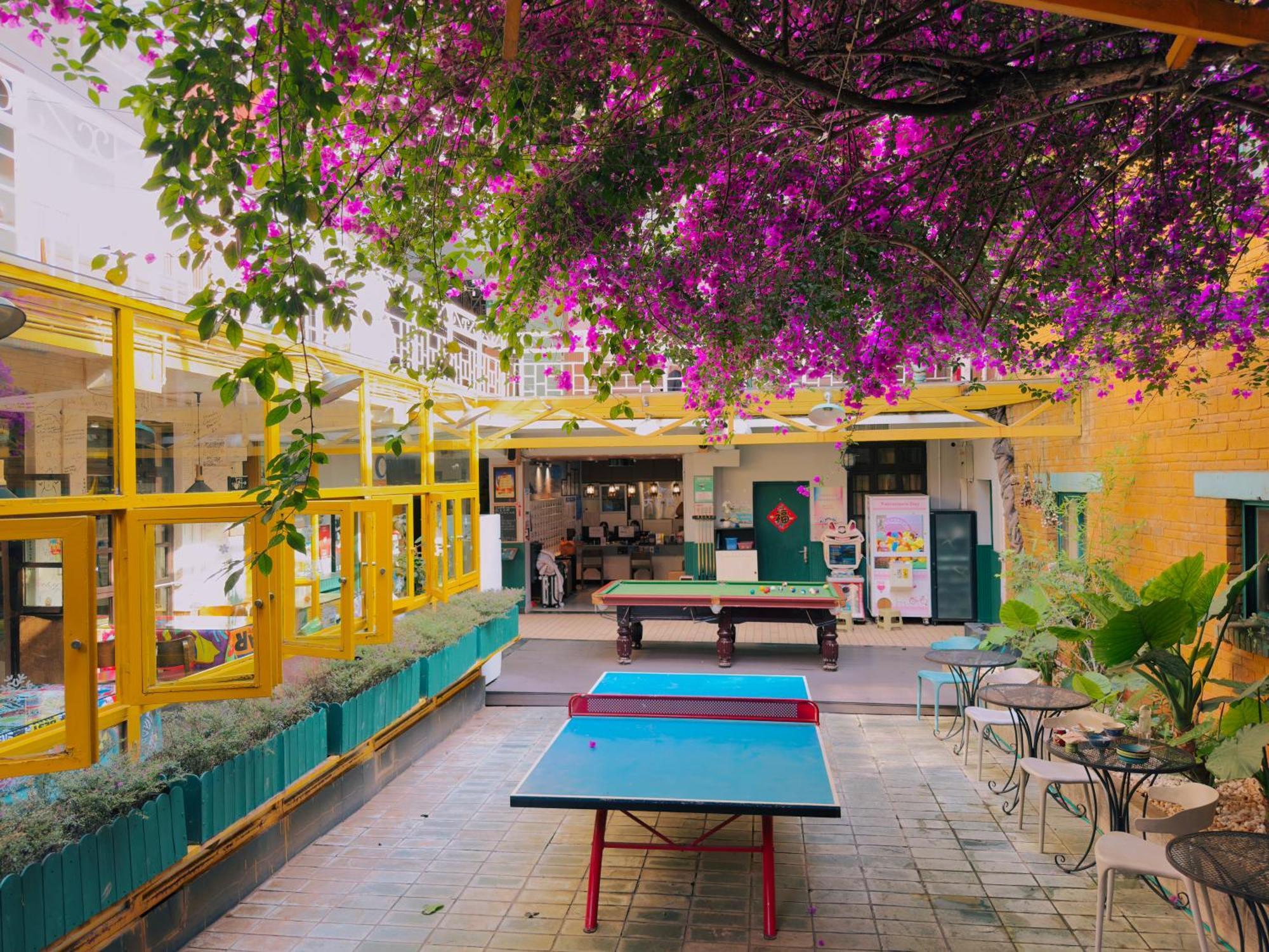 The Cloudland International Youth Hostel Close To The City Center,10 Min Walks To The Subway, Close To The Night Market, Old Street, Green Lake, English-Speaking Service, Free Activity Convenient Payment And Visa Cards Are Accepted Kunming Zewnętrze zdjęcie