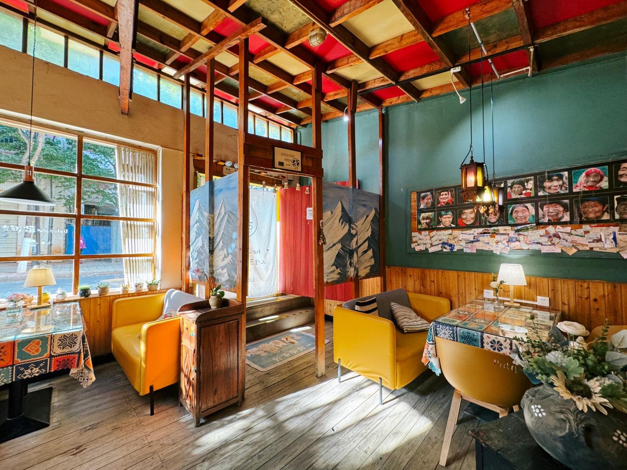 The Cloudland International Youth Hostel Close To The City Center,10 Min Walks To The Subway, Close To The Night Market, Old Street, Green Lake, English-Speaking Service, Free Activity Convenient Payment And Visa Cards Are Accepted Kunming Zewnętrze zdjęcie