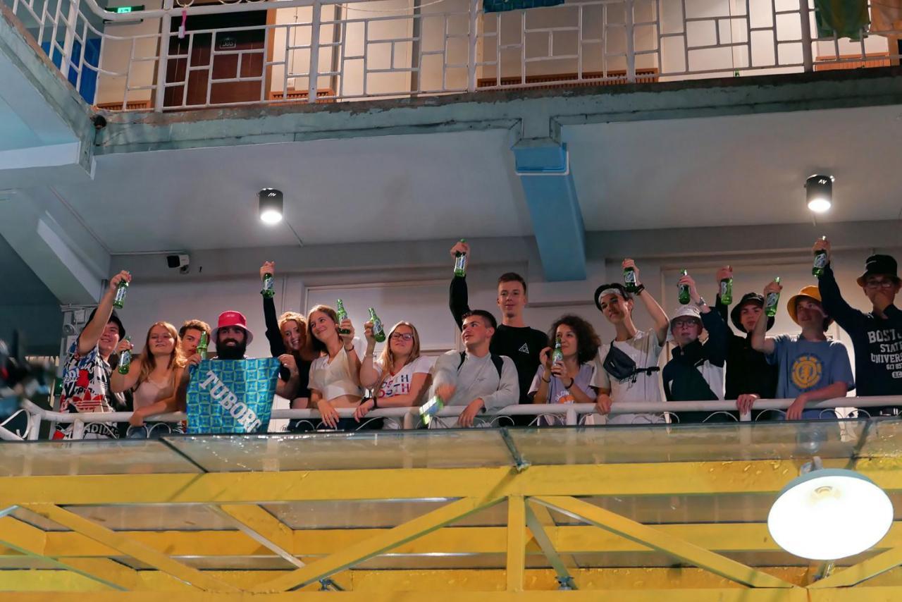 The Cloudland International Youth Hostel Close To The City Center,10 Min Walks To The Subway, Close To The Night Market, Old Street, Green Lake, English-Speaking Service, Free Activity Convenient Payment And Visa Cards Are Accepted Kunming Zewnętrze zdjęcie